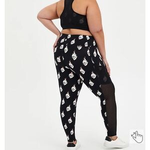 Torrid Black Flaming Skull Print Wickering Active Leggings Contemporary